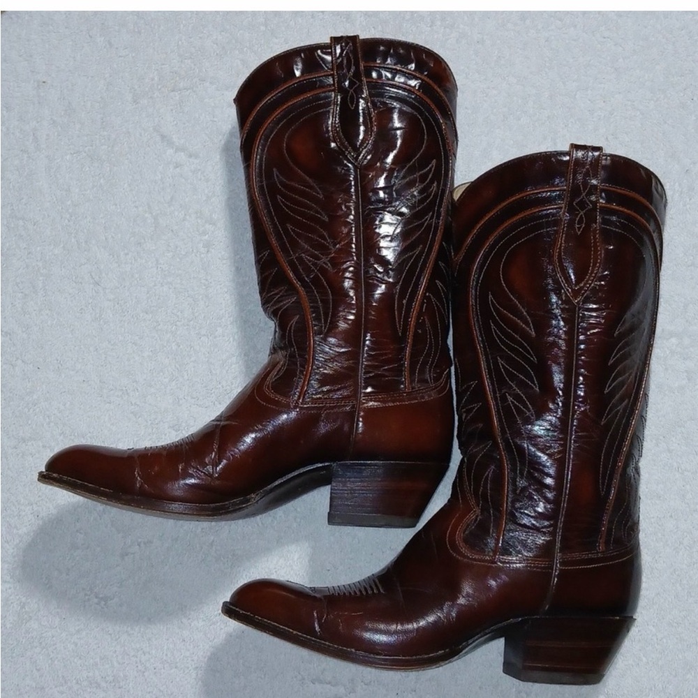 SOLD!
Dan Post mahogany Leather Cowboy Boots